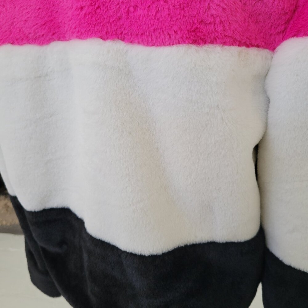 Coat Juniors Medium Black Pink White Fuzzy Furry Teddy Jacket Long Sleeve Dressy - Picture 7 of 7